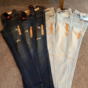 Girls Mudd brand jeans.